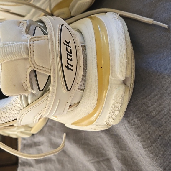 Beautiful and comfortable - Picture 8 of 13